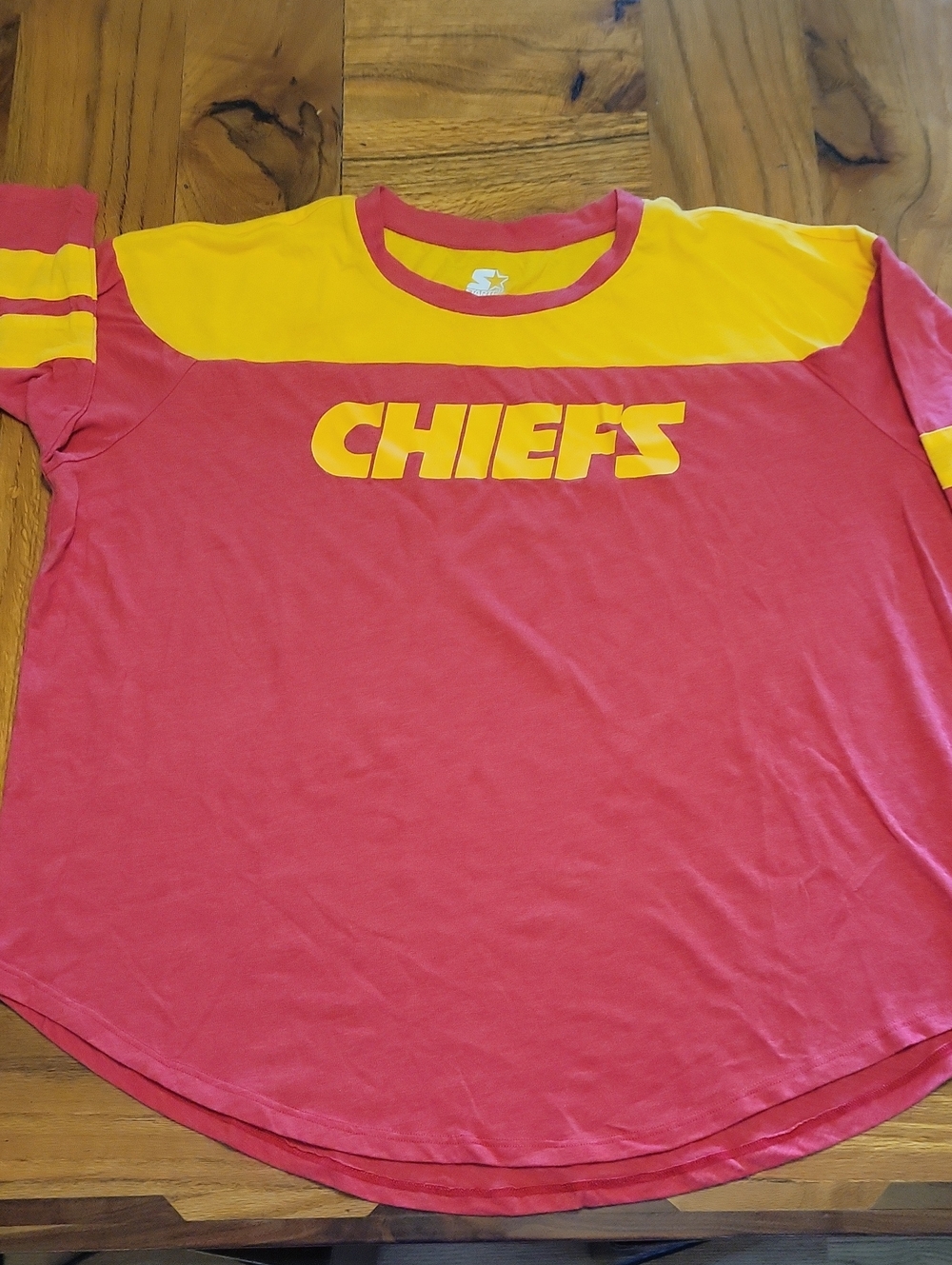 STARTER Red and Yellow CHIEFS Short Sleeve Top Size XXL